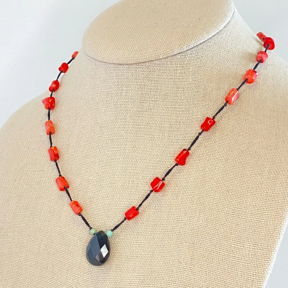 Vintage Red Coral Black Onyx Teardrop Pendant Necklace Sterling Silver 925 Clasp